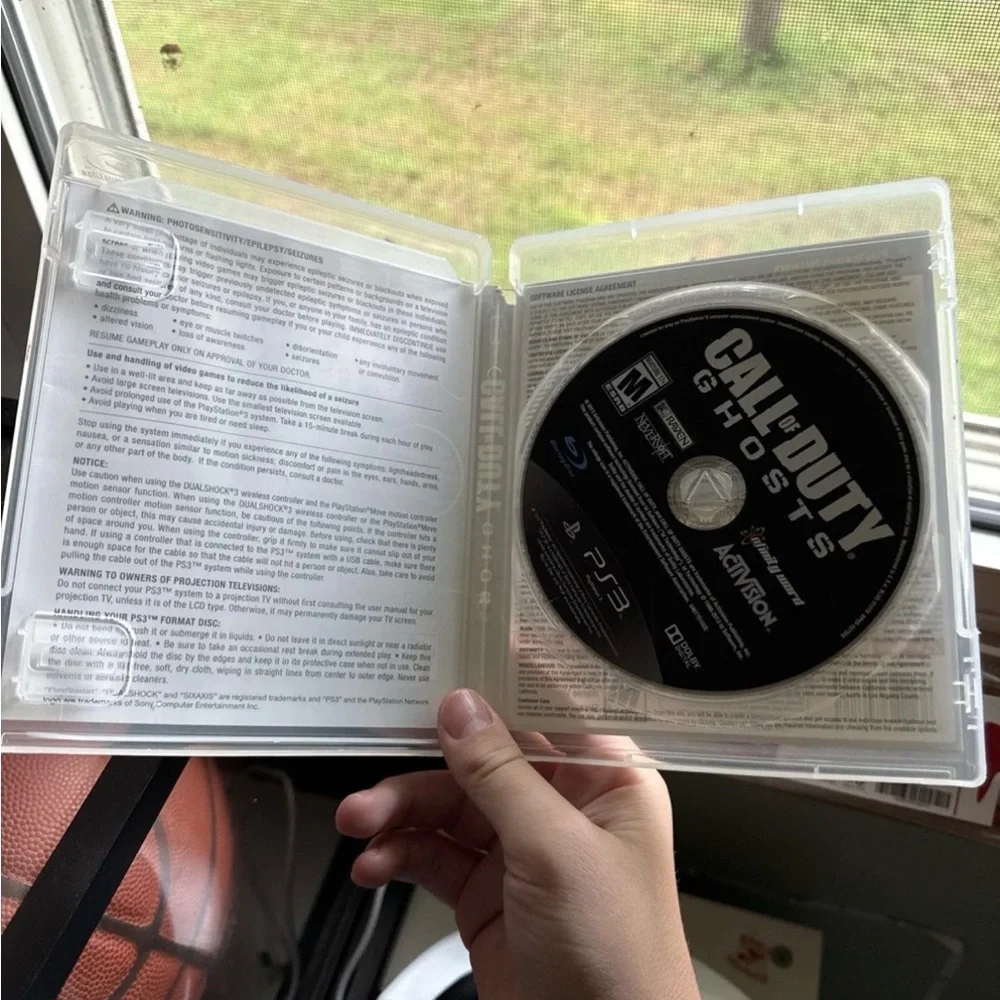 Activision Call of Duty: Ghosts for PS3 - Black and Gray - Picture 3 of 5
